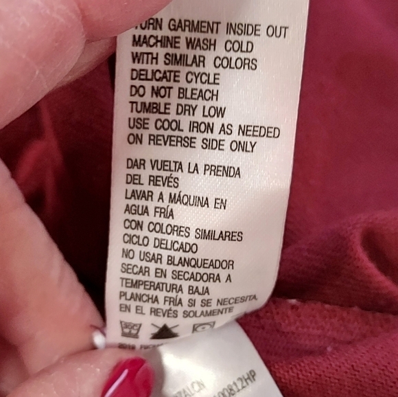 Harry Potter Hogwarts med 8-10 sleepwear or pullover Dracocoat of Arms graphic - Picture 11 of 14